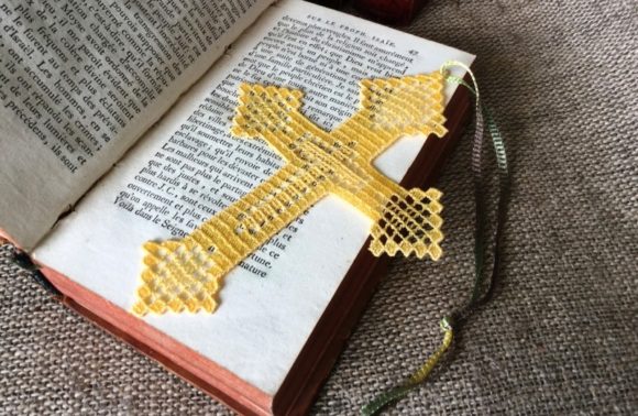 Cross Bookmark: A Designer’s Review for Branded Merch